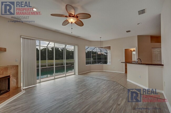 Building Photo - 652 Planters Manor Way