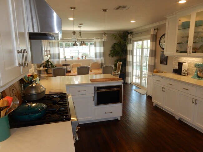 Building Photo - 1934 Buell Ct