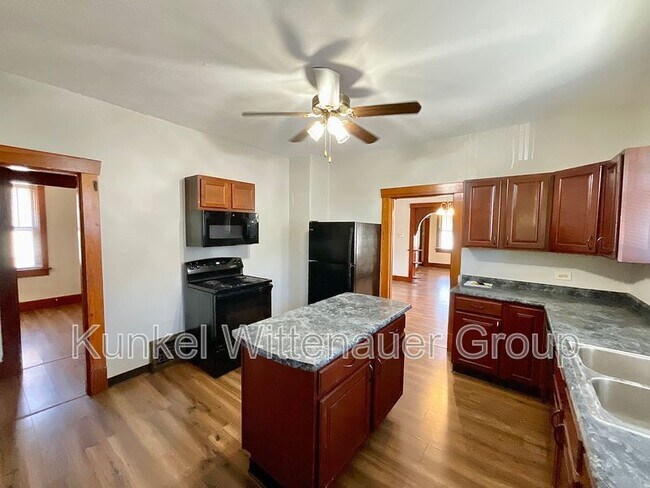 Building Photo - 20 N 28th St