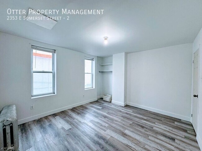 Building Photo - 2353 E Somerset St