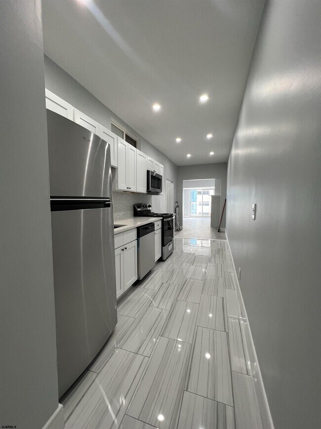 Building Photo - 3801 Atlantic Ave