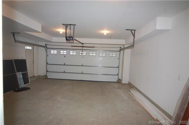 Building Photo - 109 Park Ave