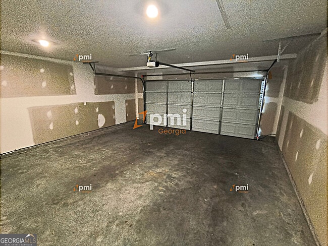 Building Photo - 1552 Austin Dr