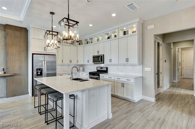 Building Photo - 8825 St Lucia Dr