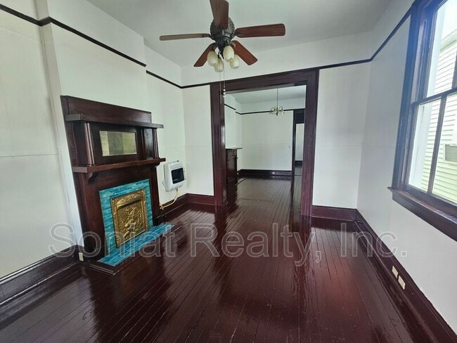 Building Photo - 529 S Scott St