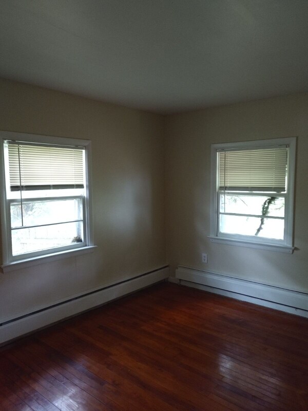 Building Photo - 425 N Mulberry St