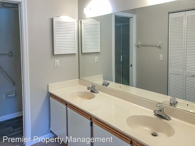 Building Photo - 2 br, 2 bath House - 4241 Chantelle Drive ...