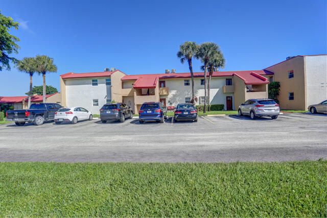 Building Photo - 235 Golden River Dr