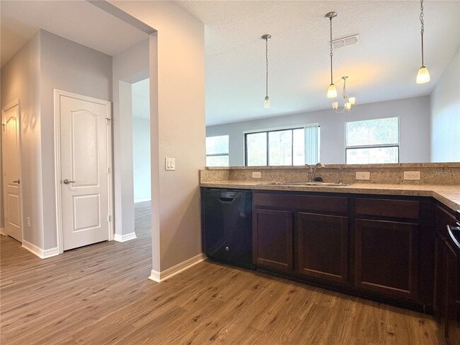 Building Photo - 1282 Clove Dr