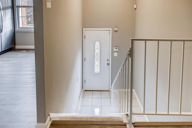 Building Photo - 2842 Beckon Dr