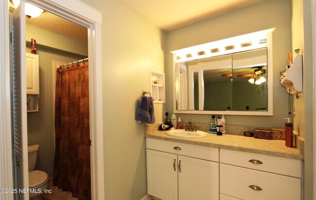 Building Photo - 12352 Toucan Dr