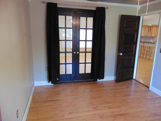 Building Photo - 2500 Ashton Rd