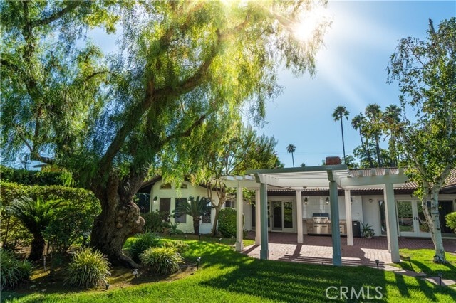 Building Photo - 5054 Encino Ave