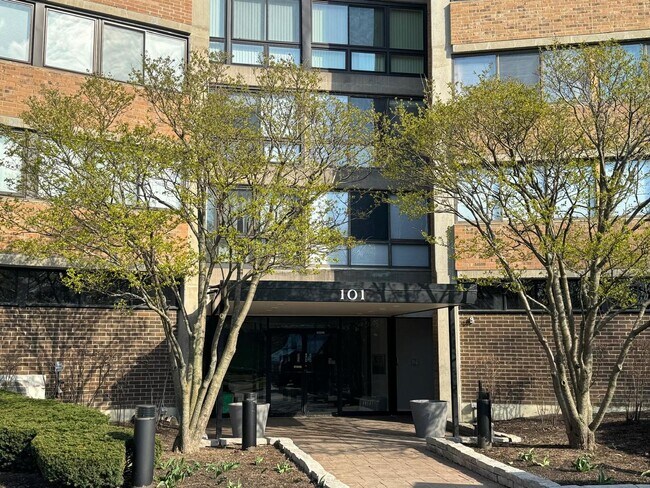 Building Photo - 101 Bar Harbour Rd