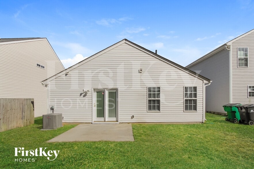 Building Photo - 5716 Henderson Oaks Dr