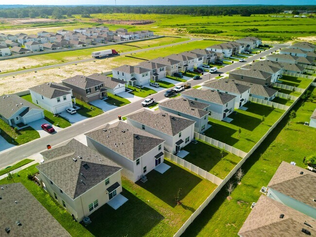 Building Photo - Pet-Friendly 5BR Home in Ocala | Spacious Living in Ocala Crossings South