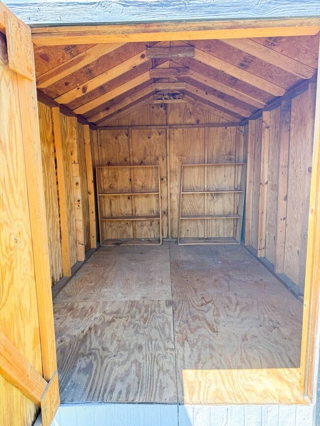 Building Photo - 175 Ridgecrest Dr