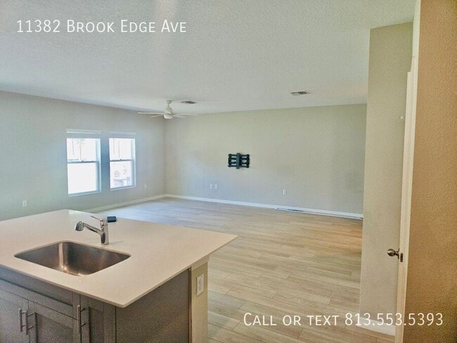 Building Photo - 11382 Brook Edge Ave