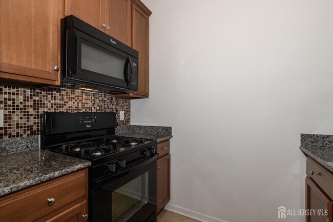 Building Photo - 541 E Celebration Way