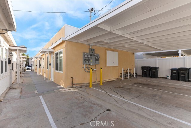 Building Photo - 1128 W Balboa Blvd