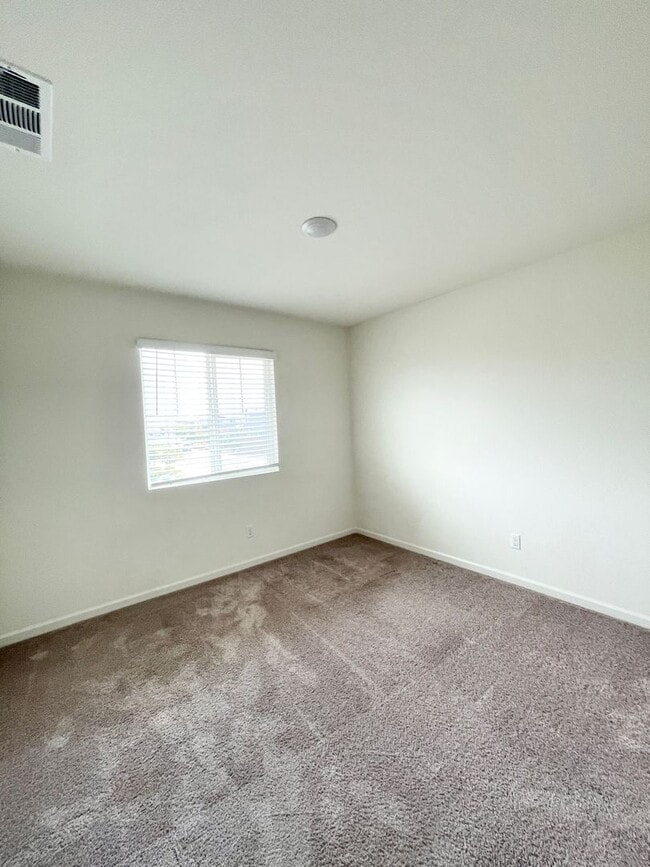 Building Photo - Westlake Village Greens - 3bd/2ba Natomas ...