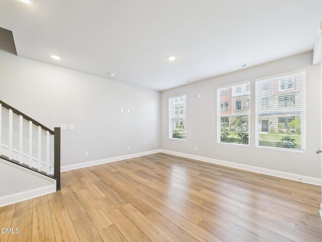 Building Photo - 1251 Shaw View Aly