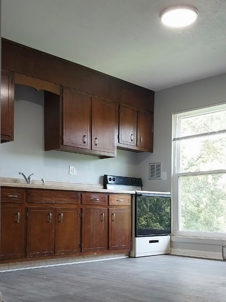 Building Photo - 139 Hendricks Blvd