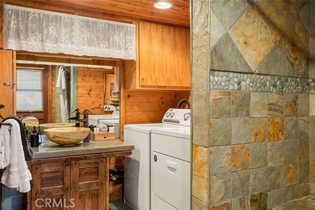 Building Photo - 40104 Mahanoy Ln