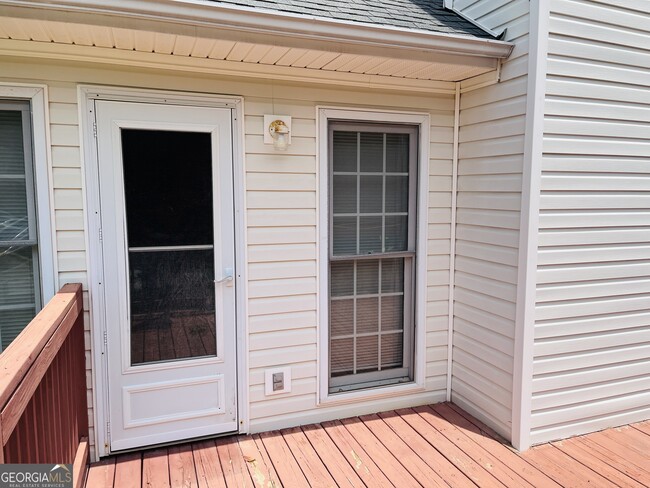 Building Photo - 155 Woodstream Wy