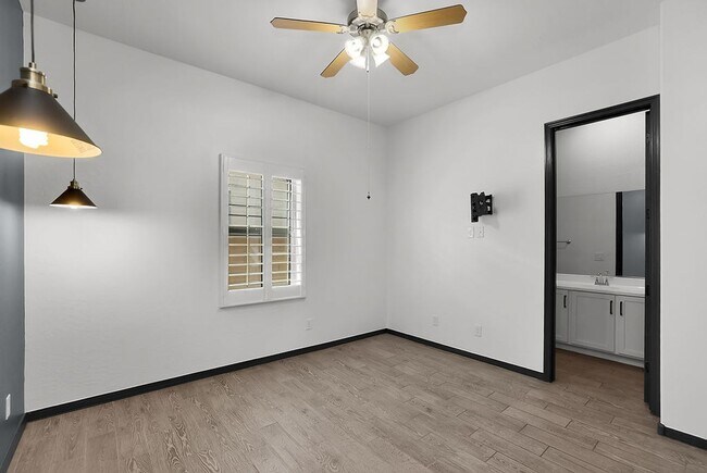 Building Photo - 369 W Glacier Bay Dr