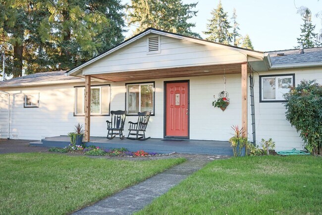 Building Photo - Full Furnished, Cozy Country Cottage Available for short term rental