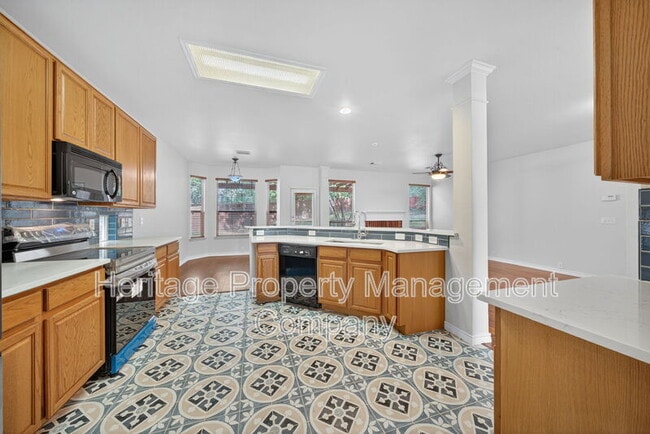 Building Photo - 13168 Mystic Saddle