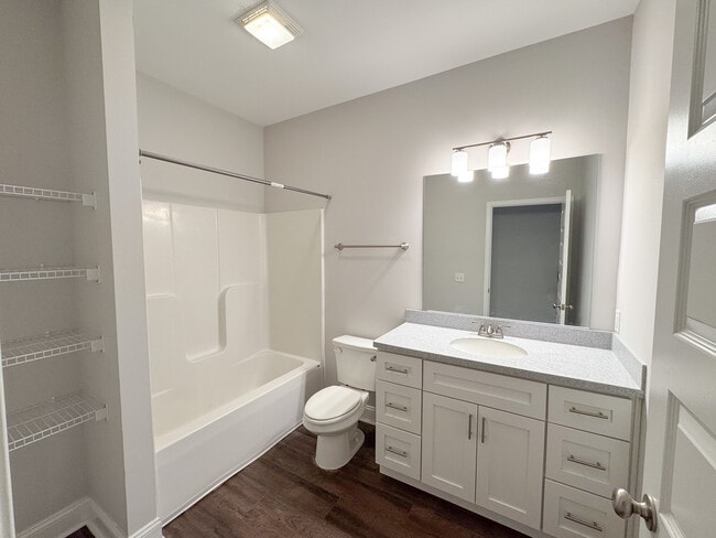 Building Photo - 130 Briarwood Rd