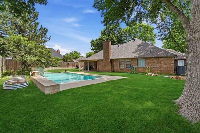 Building Photo - Beautiful 4 Bedroom Home with Pool – Available Now!