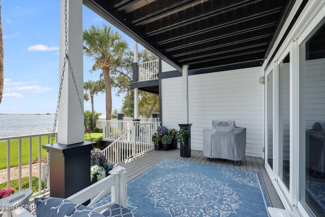 Building Photo - 3827 Mariner Dr