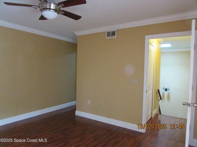 Building Photo - 49 Piney Branch Way