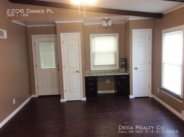 Building Photo - 3 bedroom in Saint Louis MO 63114