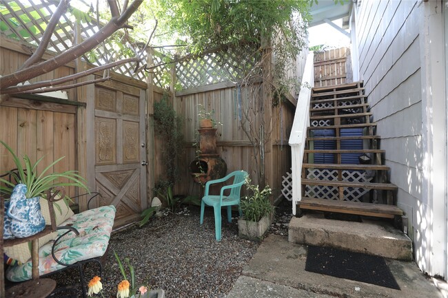 Primary Photo - 1404 26th St