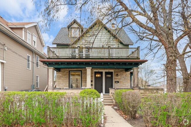 Building Photo - 952 Jenifer St