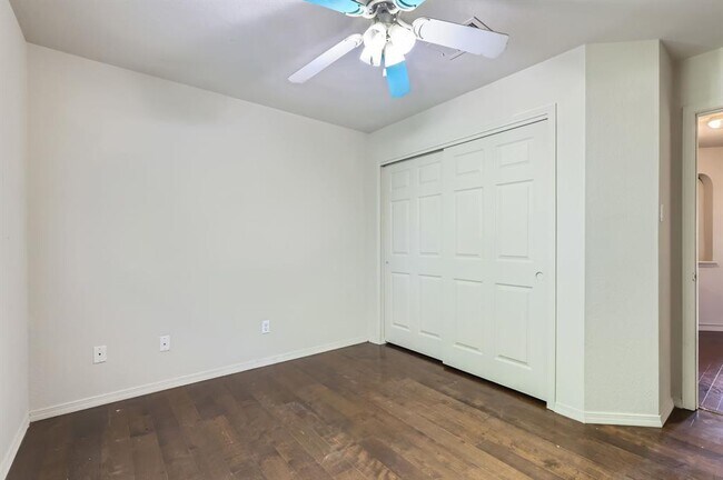 Building Photo - 1714 Candelaria Mesa Dr