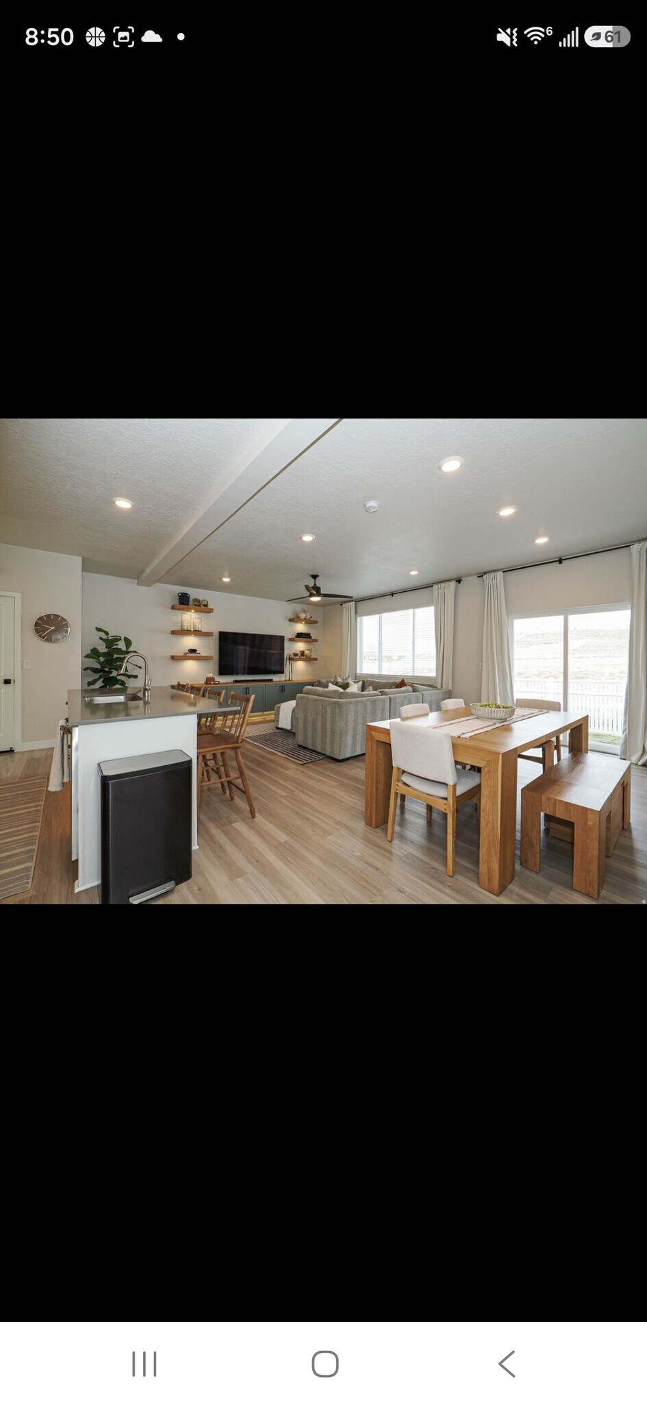 Building Photo - 2061 N Chianti St