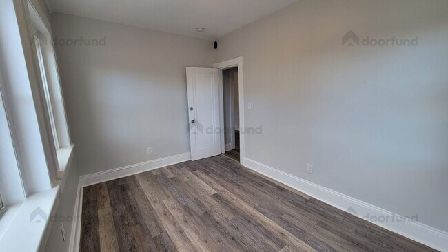 Building Photo - 3A  Clement St