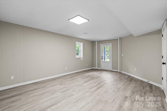 Building Photo - 2519 Marble St