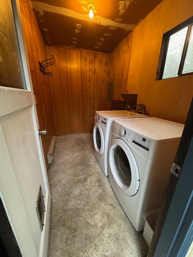 Building Photo - 10027 SW 262nd Pl