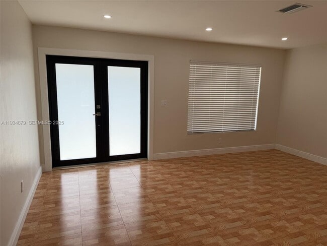 Building Photo - 6181 SW 109th Ct