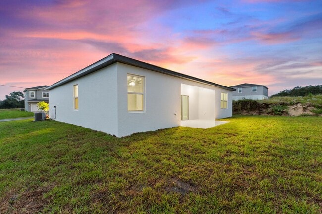 Building Photo - Deposit-Free! Modern, energy efficient hom...