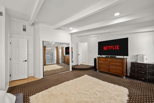 Building Photo - BEAUTIFUL HOME IN NORTH PB