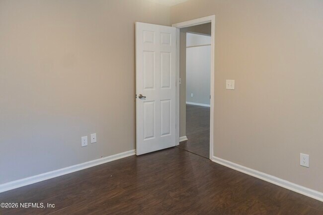 Building Photo - 1714 Ashmore Green Dr