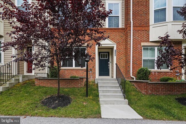 Building Photo - 7126 Tilbury Way