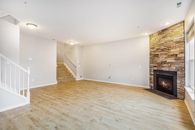 Building Photo - 3138 Asher Rd